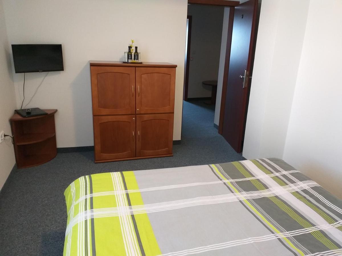 U Pohody Hotell Kovářská Exteriör bild