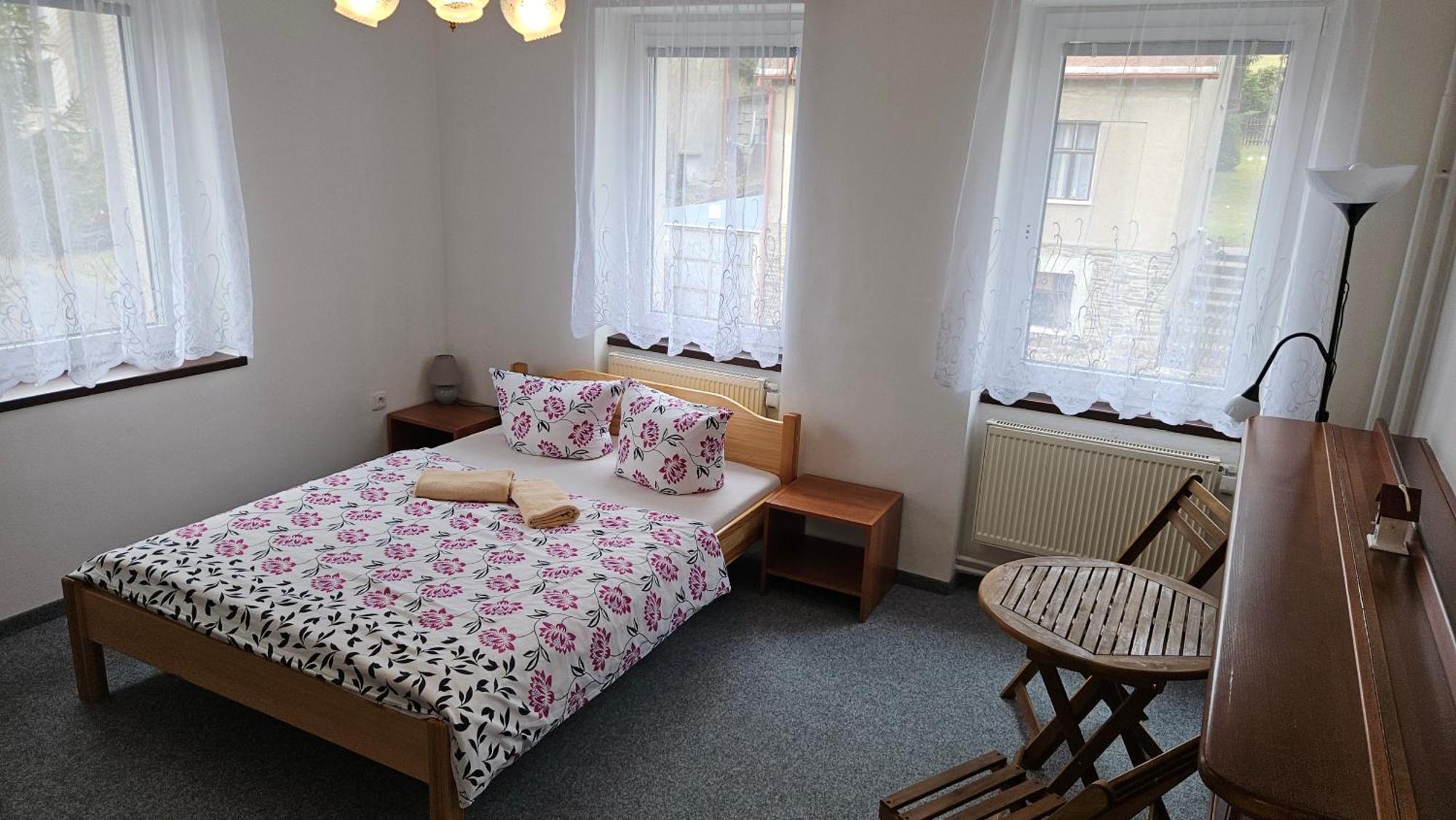 U Pohody Hotell Kovářská Exteriör bild